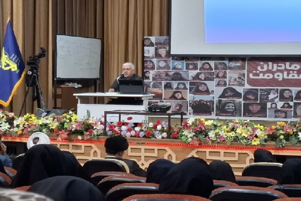 همایش بزرگ عفاف و حجاب «مادران مقاومت» در سنندج برگزار شد