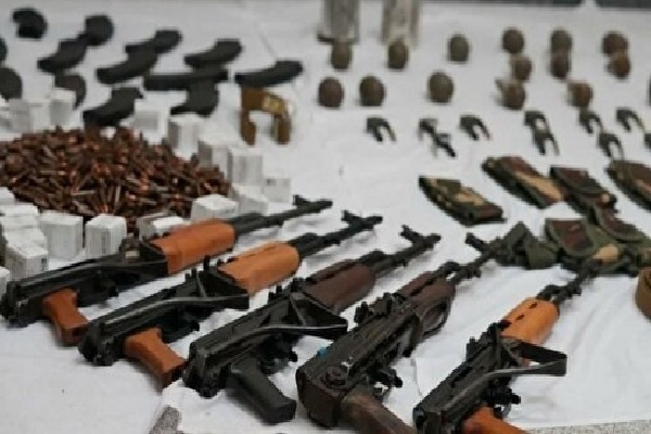 وزارت اطلاعات ضربه سنگینی به شبکه انتقال سلاح گروهک‌های تروریستی در مرز اقلیم کردستان وارد کرد