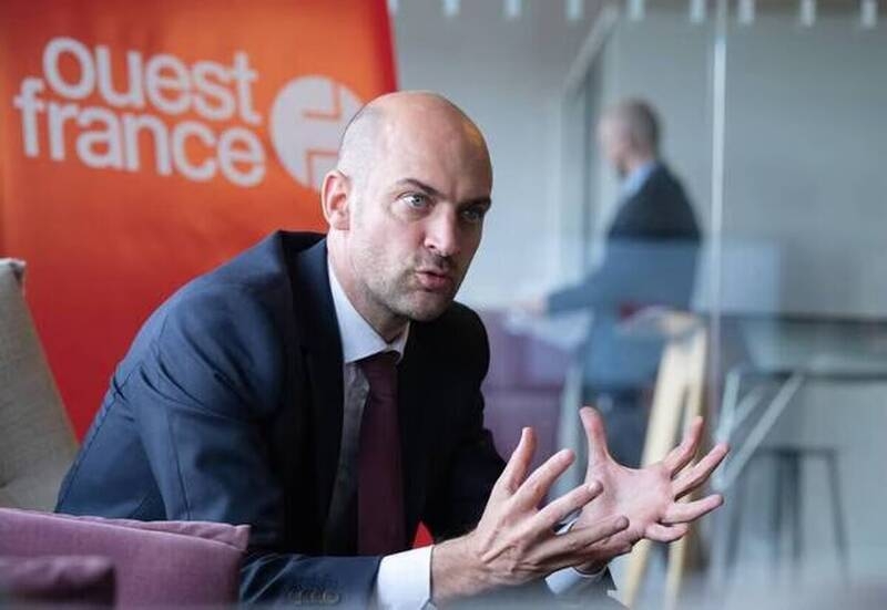 پاریس: حملات آمریکا و اسرائیل به ایران مطابق قوانین بین‌المللی نبود