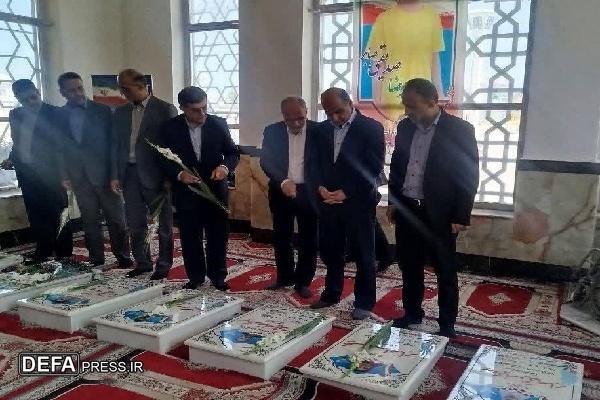 شهدای اقتدار با نثار خون خود به جامعه عزت بخشیدند