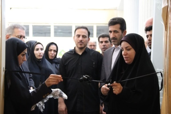 نمایشگاه هنر‌های تجسمی «سوگواره عشق» در خرم‌آباد افتتاح شد