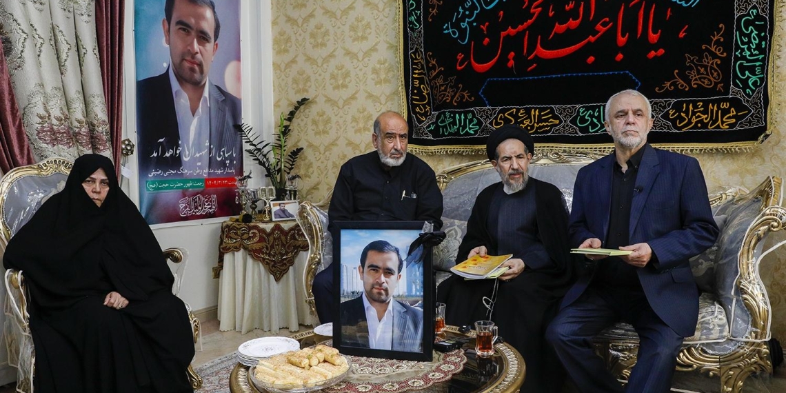 ارادت شهید رضیئی به خانواده شهدا از زبان مادرش