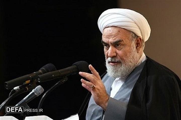 عیادت نماینده امام خامنهای از آیتالله نوری همدانی و دیدار با آیات عظام مکارم و سبحانی