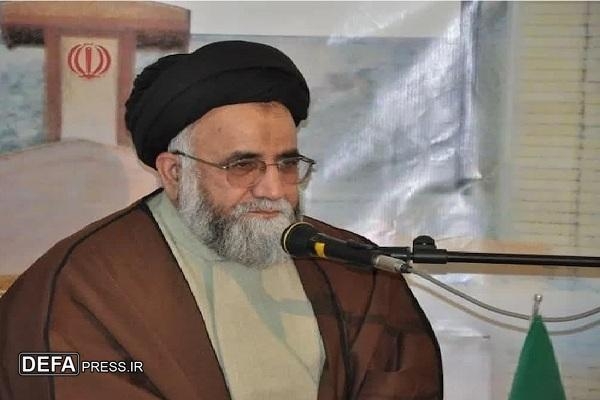 نقش محوری نماز جمعه در هدایت جامعه و تبیین ابعاد گسترده امر به معروف و نهی از منکر