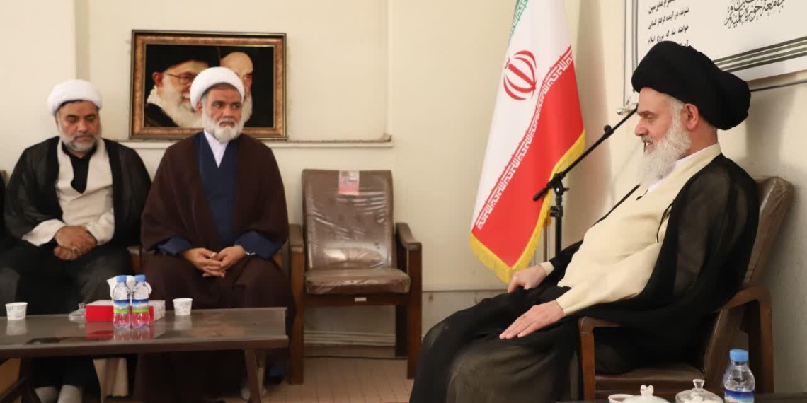 آیت الله حسینی بوشهری: تیپ ۸۳ امام جعفر صادق (ع) گنجینهای ارزشمند برای انقلاب و حوزه است