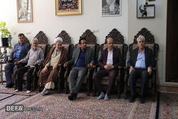 نقش خانواده شهدا در ترویج فرهنگ ایثار بیبدیل است