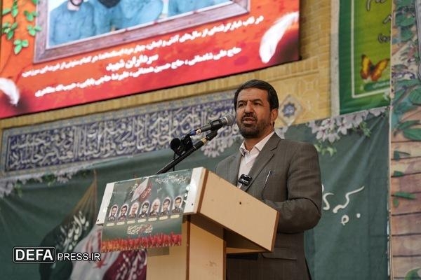 شهدا بزرگترین سرمایههای انسانی کشورند