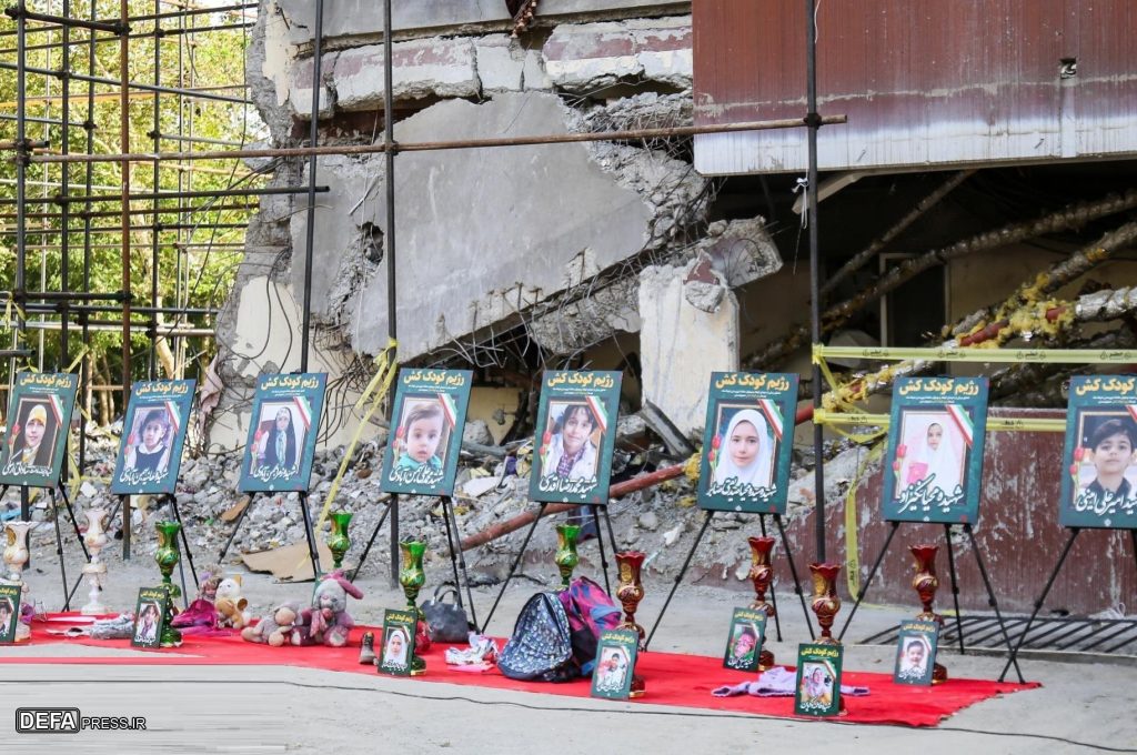 ادای احترام وابستگان نظامی خارجی به شهدای دفاع مقدس ۱۲ روزه