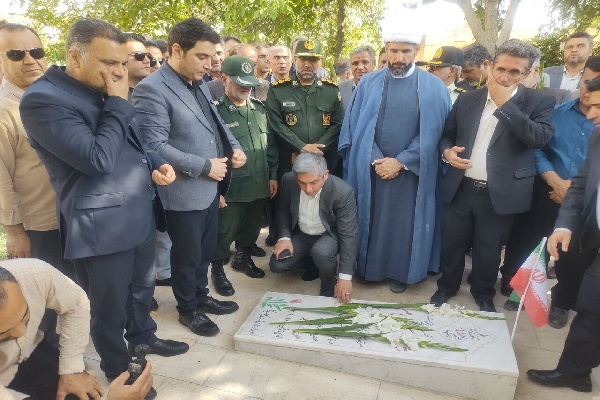 از یادمان «شهید گمنام» فرمانداری کامیاران رونمایی شد