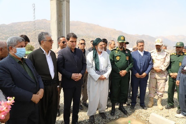 استاندار کردستان در یادمان شهید گمنام سروآباد حضور یافت