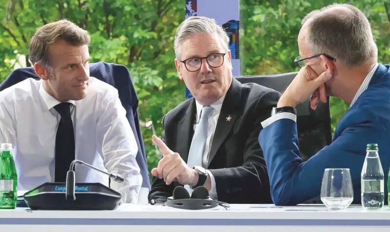 اسنپ‌بک علیه اسنپ‌بکی‌ها