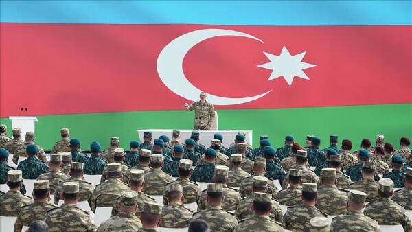 الهام علی‌اف: باید برای جنگ آماده باشیم