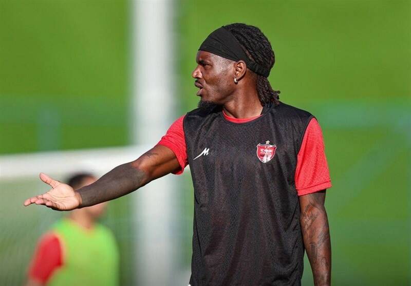 تأییدیه فیفا برای بیفوما صادر شد