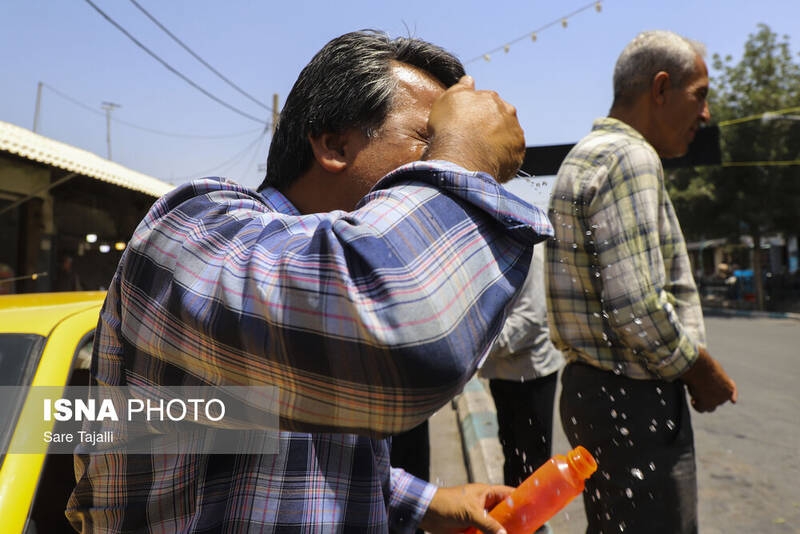 تداوم هوای گرم در تهران / احتمال خیزش گرد و خاک در نیمه جنوبی استان
