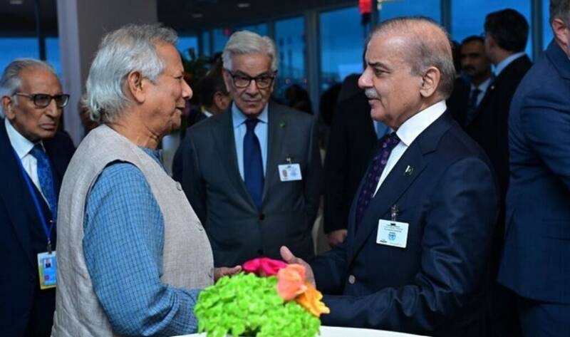 ترمیم روابط اسلام‌آباد و داکا/ وزیرخارجه پاکستان در راه بنگلادش