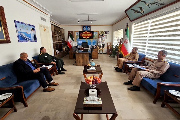 تصاویر/ دیدار مدیرکل حفظ آثار و نشر ارزش‌های دفاع مقدس و مقاومت استان مازندران با ارشد آجا در استان