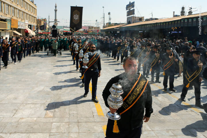 عکس/ عزاداری خادمان حرم حضرت معصومه(س) در روز ۳۰ صفر