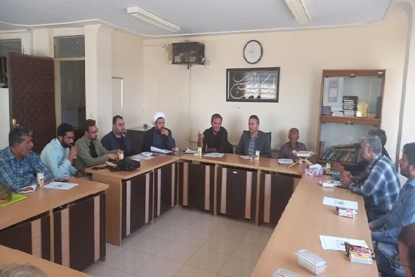 فعالیت‌های تربیتی و هنری در کانون‌های مساجد باید ارتقا یابد