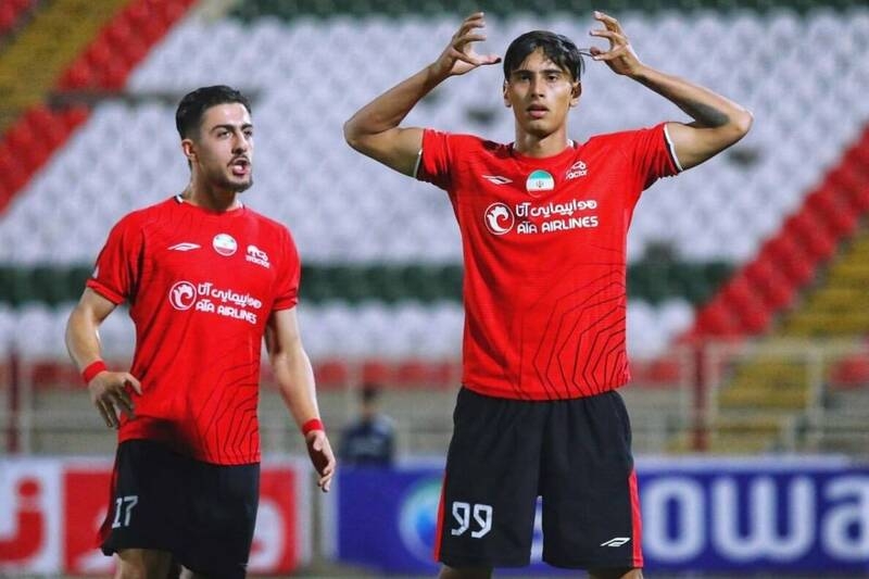 مهاجم پیشین تراکتور لژیونر شد