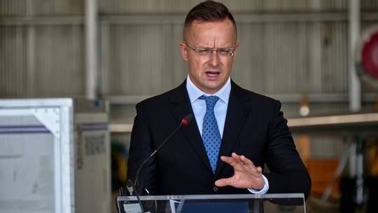 هشدار وزیر خارجه مجارستان به زلنسکی