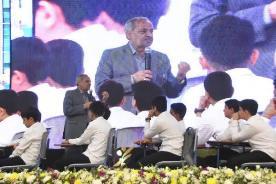 وزیر آموزش و پرورش: نماز مهم‌ترین برنامه وزارتخانه است