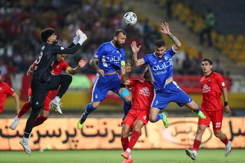 کارشناس داوری: چشمی باید اخراج می شد/ پنالتی تراکتور درست بود