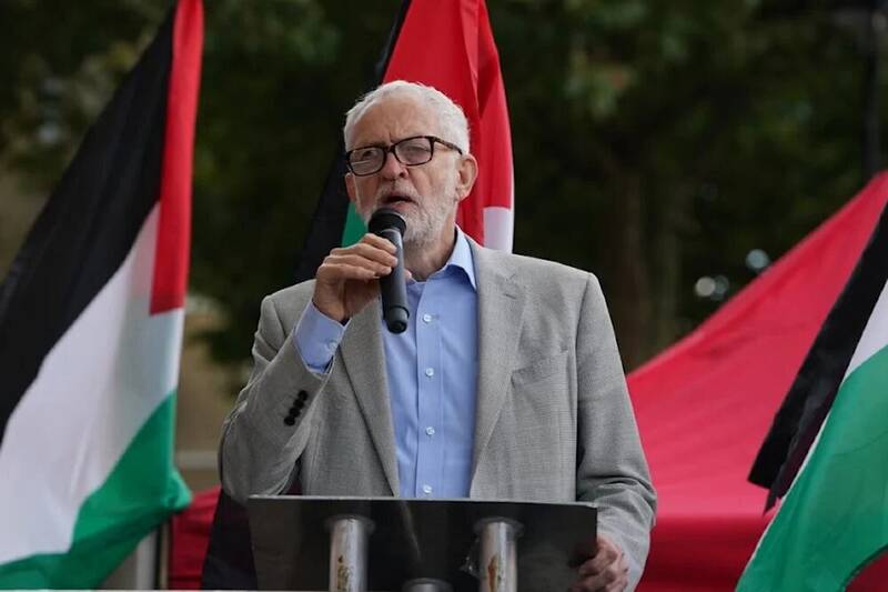 کوربین از تشکیل حزب جدید خبر داد