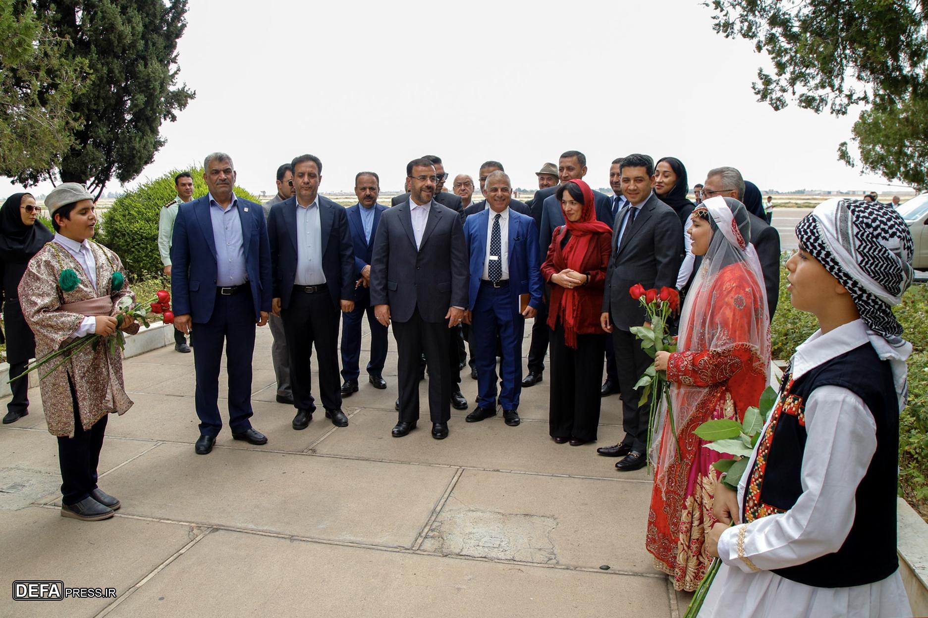 وزیر فرهنگ ارمنستان وارد شیراز شد