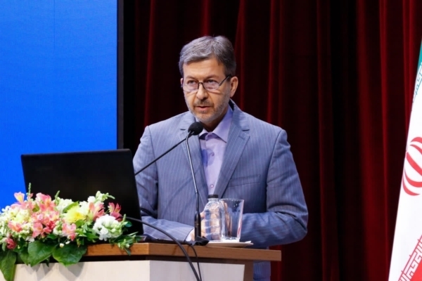 مساجد و بسیج، پرچمداران جنگ نرم و جبهه فرهنگی هستند