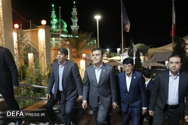 ادای احترام معاون علمی و فناوری رئیس جمهور و استاندار کرمان به سردار دلها +تصاویر