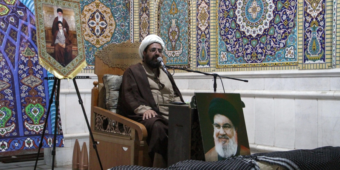 استقامت در مسیر حق، رمز پیروزی ملت ایران در برابر توطئهها