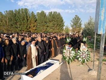 مادر شهیدان والامقام خراسانی در جوار گلزار شهدای روستای خورزان آرام گرفت