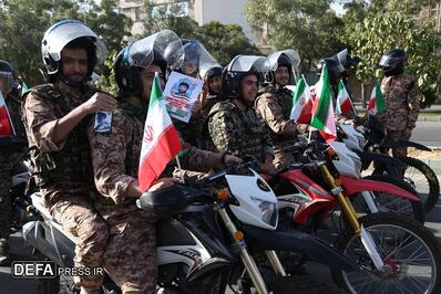 تصاویر/ رژه موتوری نیروهای مسلح استان مرکزی در آغاز هفته دفاع مقدس