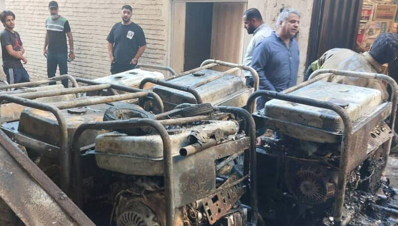 آتش‌سوزی انبار موتور برق در بازار پایتخت +عکس