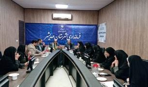 برنامه کتابخانه‌های عمومی در راستای کنگره ملی شهدای استان سمنان باشد