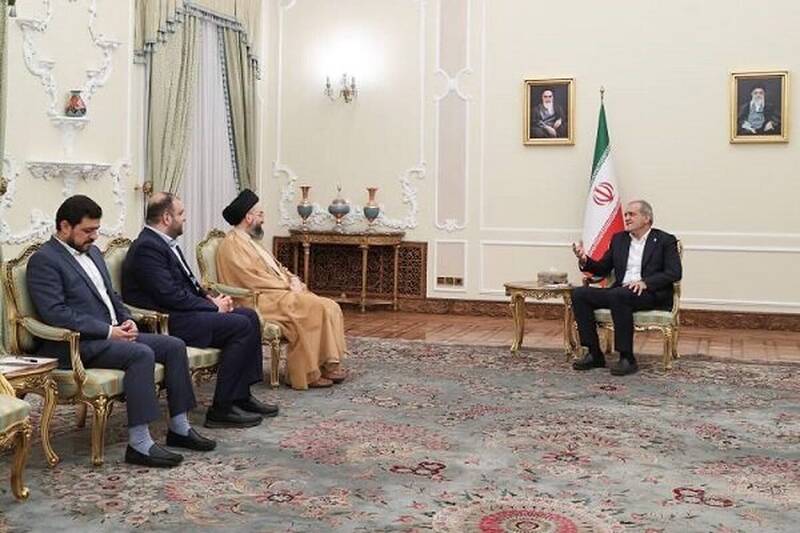 تأکید حکیم و پزشکیان بر تعمیق روابط راهبردی ایران و عراق