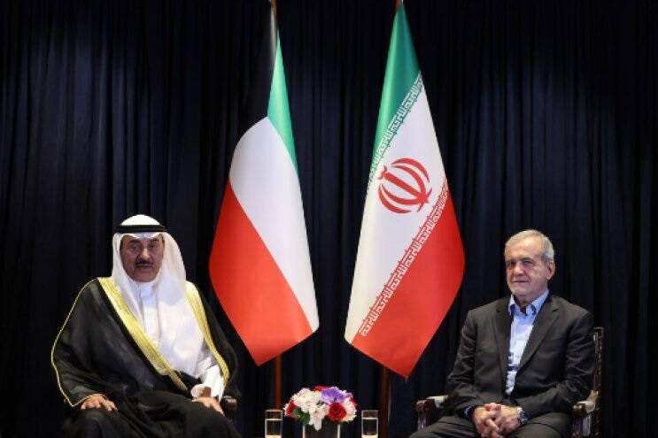 دیدار و گفتگوی پزشکیان با ولیعهد کویت