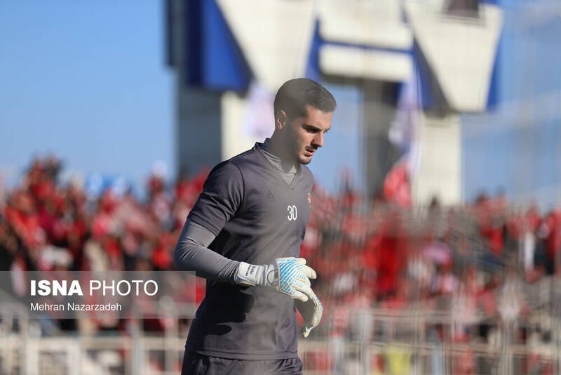 رای کمیته انضباطی درباره حضور غیرقانونی دروازه‌بان سوئدی تراکتور