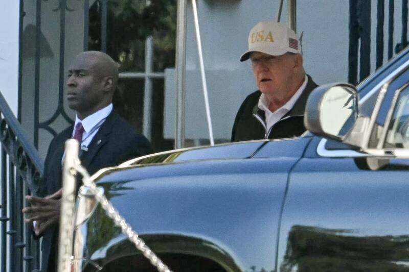 عکس/ دیده شدن ترامپ پس از مدت‌ها غیبت