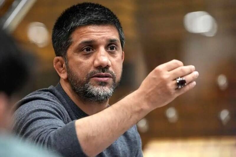 فیلم/ روایت علیرضا دبیر از دیدار خصوصی با رهبر انقلاب