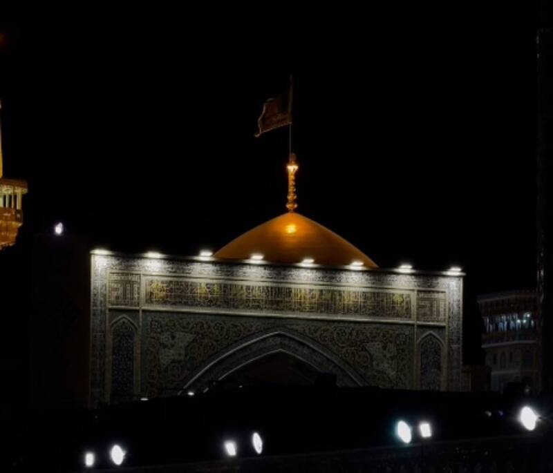 فیلم/ ماه‌گرفتگی را از زاویۀ حرم امام رضا(ع)