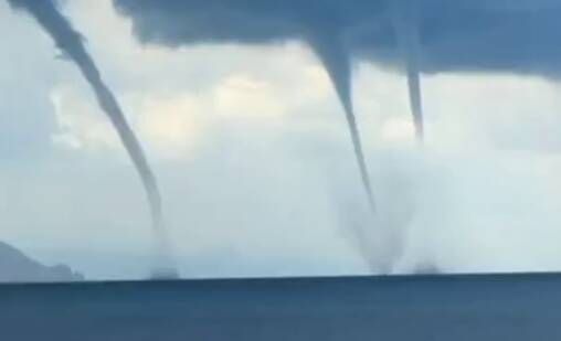 فیلم/ گردبادهای دریایی همزمان در سواحل ترکیه