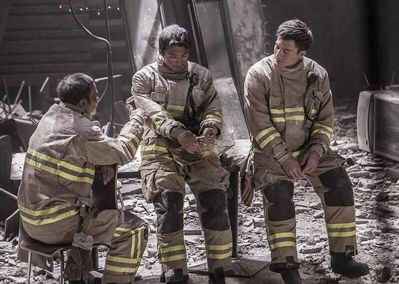 همزمان با روز آتش نشانی/هیجان در دل شعله‌ها با «جدال در تاریکی»