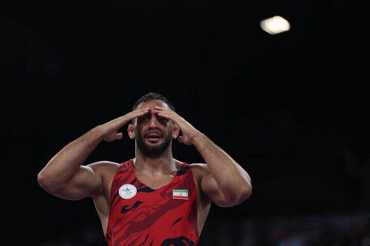 واکنش آذرپیرا به شکست تاج الدینوف +فیلم