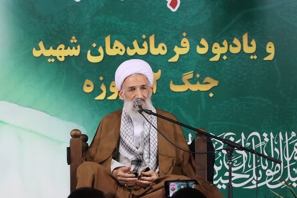 وحدت و انسجام ملت عامل عقب‌نشینی دشمنان است