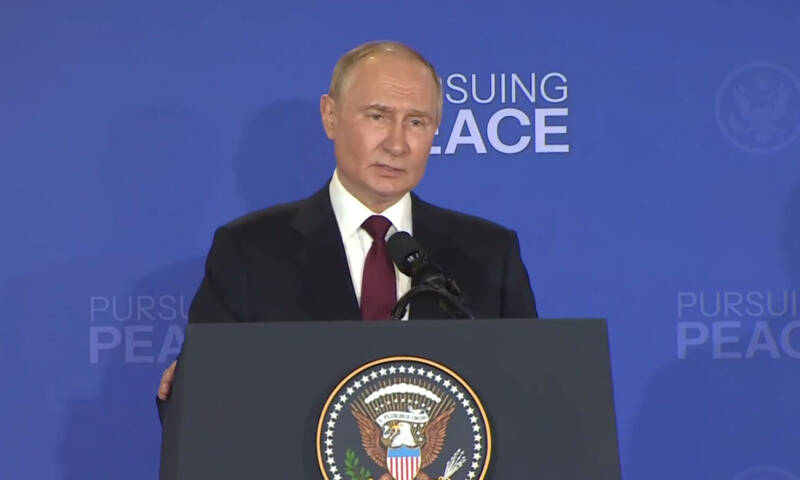 پوتین: در نبرد عادلانه مقابل اوکراین در حال پیروزی هستیم