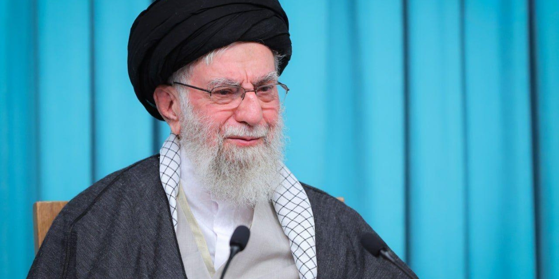 پیام امام خامنه‌ای به مناسبت هفته دفاع مقدس: شهادت پاداش مجاهدت است؛ چه در دفاع ۸ ساله، چه در نبرد قهرمانانه‌ی ۱۲ روزه