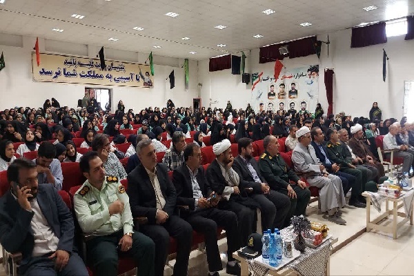 کانون انسان‌ساز «خانواده» مورد هدف دشمن قرار گرفته است