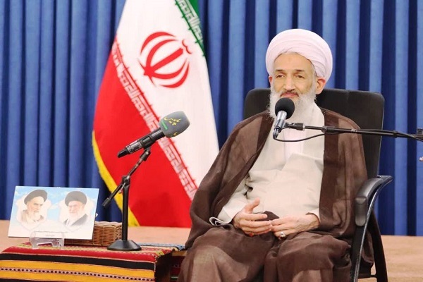 لزوم توجه بیشتر مسئولان به معیشت و امکانات سازمانی نیروهای انتظامی