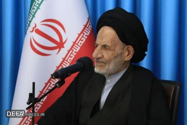 بیتفاوتی ما نسبت به خون مظلومان، خود شریک شدن در خیانت است